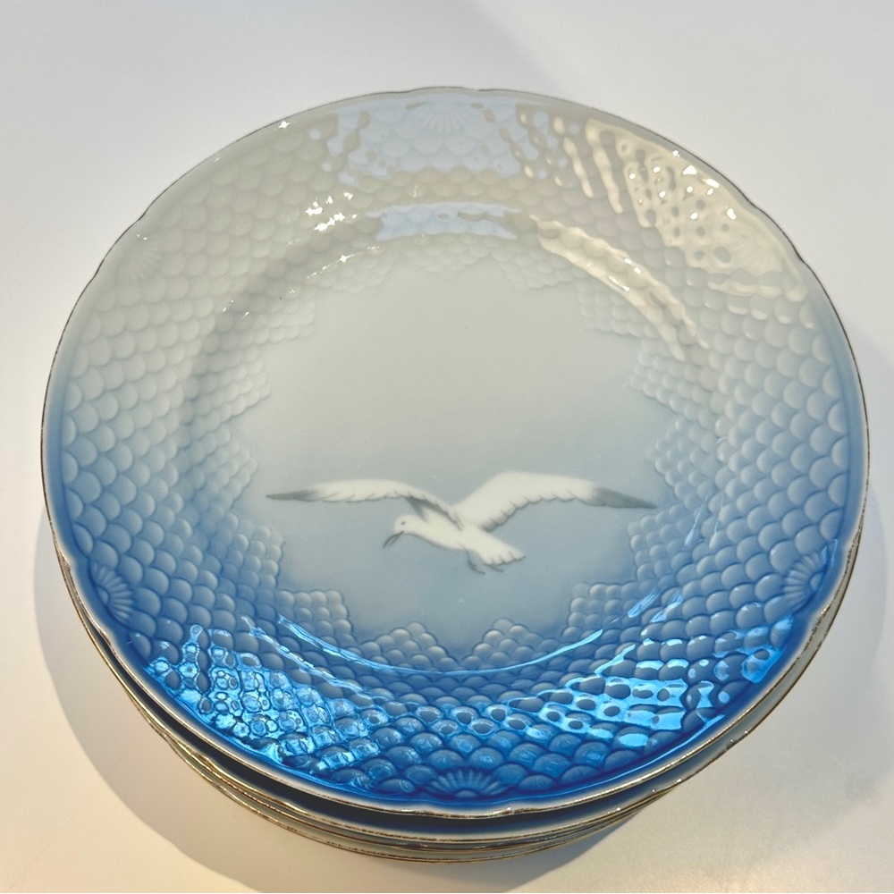 Bing & Grondahl Seagull 7.5" Salad Plates w/ Gold Rim -made in Denmark - Picture 2 of 4